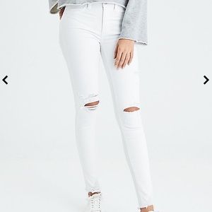 High Waisted Distressed Jeans NWOT